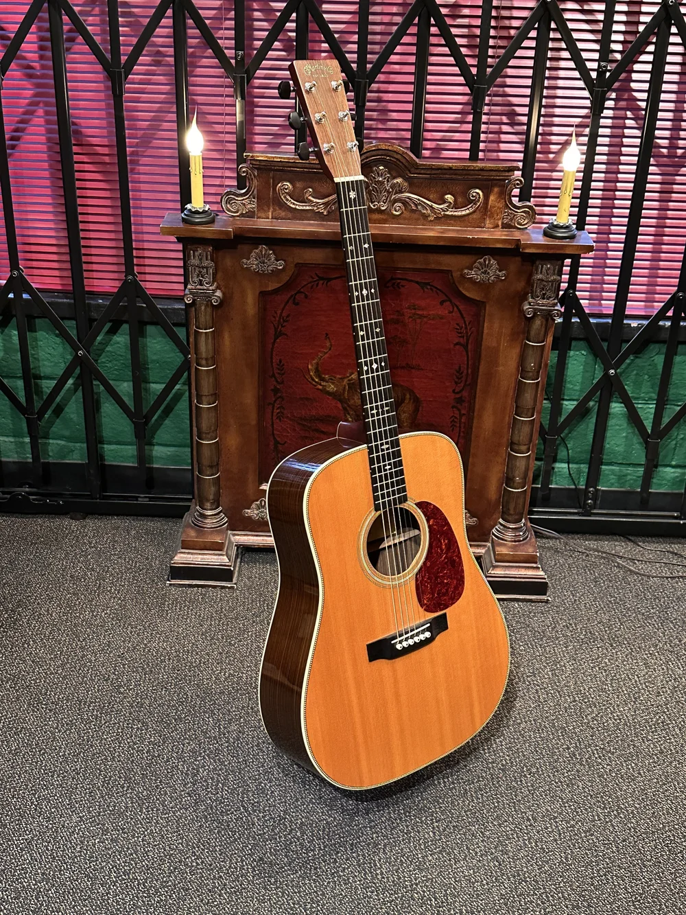 【値下げ】Martin HD-28 standard【美品・鳴ります】 Martin Guitar Standard Series HD-28 Acoustic Guitars with Molded